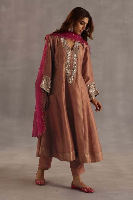Buy_Begum_Orange Tissue, Silk, Organza Mirrors, Metallic Ahiri Embroidered Kurta Set 