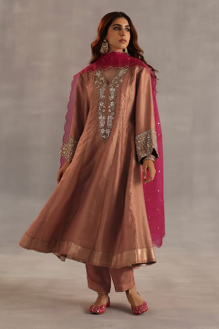 Begum Ahiri Embroidered Kurta Set 