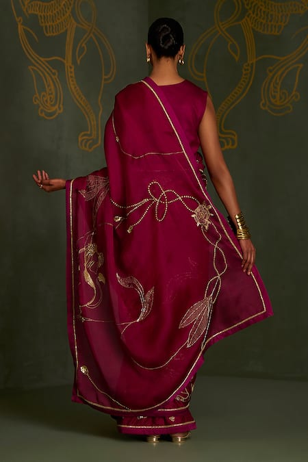 Sitaraa Pritha Embroidered Saree With Blouse 