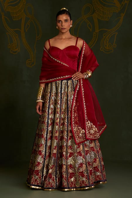Sitaraa Mythological Pattern Lehenga Set