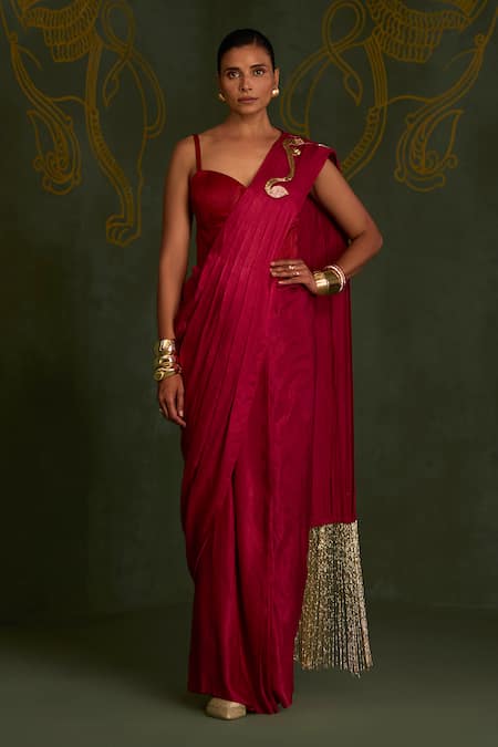 Sitaraa Vajraya Pre-Draped Saree & Corset Blouse Set