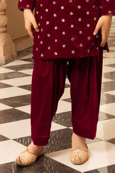 Buy_Fayon Kids_Maroon Velvet Embroidery Kurta And Salwar Set _Online_at_Aza_Fashions