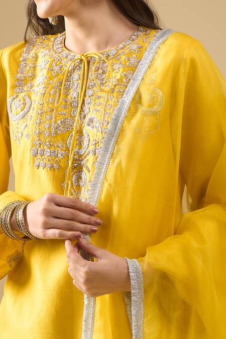 Shop_Archana Shah_Yellow Silk Embroidery, Zari, Tassels Round Neck Moon Yoke Kurta Set _Online_at_Aza_Fashions