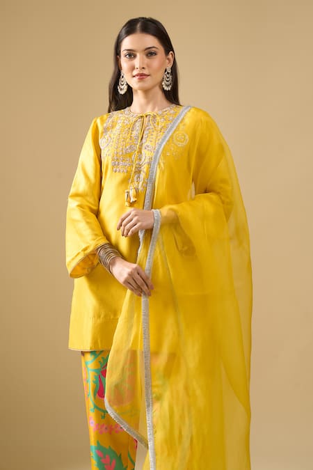 Archana Shah_Yellow Silk Embroidery, Zari, Tassels Round Neck Moon Yoke Kurta Set _at_Aza_Fashions