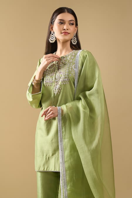 Shop_Archana Shah_Green Silk, Organza Embroidery, Tassels, Zari Round Neck, Moon Yoke Kurta Set _Online_at_Aza_Fashions