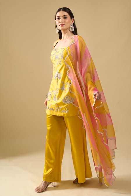Buy_Archana Shah_Yellow Embroidery, Zari Square Neck Butta Palm Kurta Sharara Set _Online_at_Aza_Fashions
