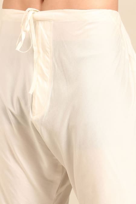 Mayank Modi - Men_Ivory Chanderi Jaquard Pattern Kurta And Churidar Set _Online_at_Aza_Fashions