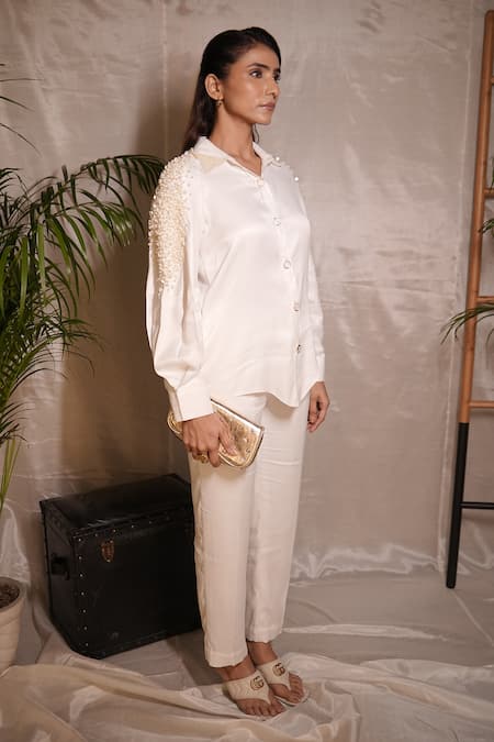 Vedangi Agarwal Mothers Glow Embellished Shirt & Pant Set 