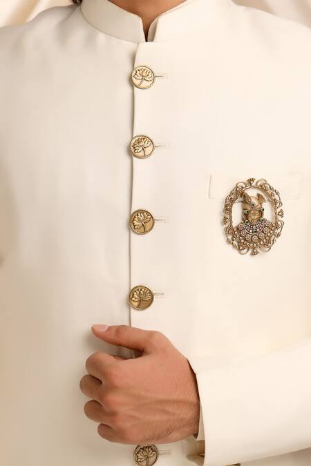 Buy_Cosa Nostraa_Gold Crystals, Stones, Pearls Regal Shrinathji Brooch _Online_at_Aza_Fashions