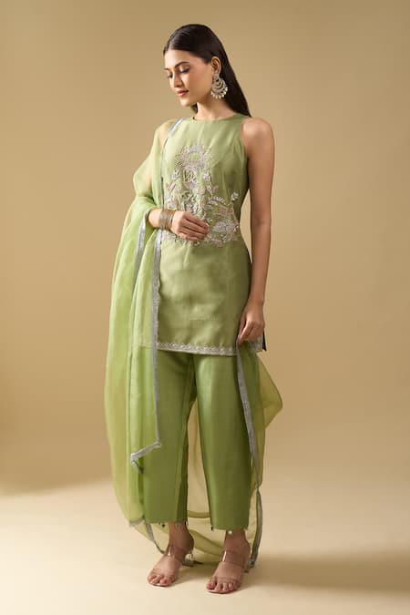 Shop_Archana Shah_Green Embroidery, Metallic Thread Halter Neck Zardozi Kurta Set _Online_at_Aza_Fashions