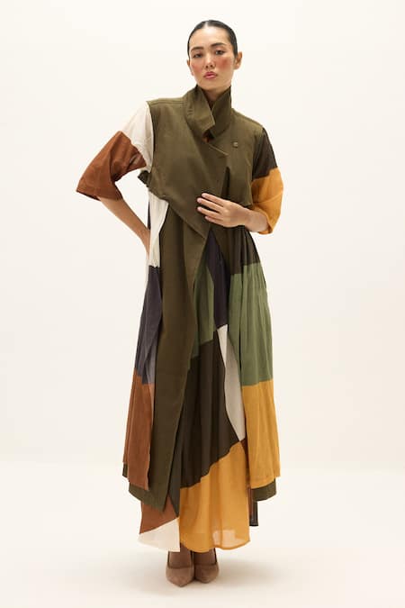 Buy_Kharakapas_Green Cotton Autumn Veil Trench Coat _Online_at_Aza_Fashions