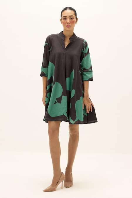 Kharakapas_Charcoal Cotton Split V-neck, Mandarin Collar Terrarium Dress _Online_at_Aza_Fashions