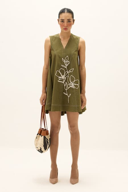 Kharakapas Bayleaf Embroidered Dress 