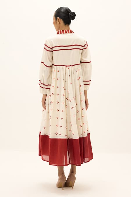 Kharakapas Symphony Printed Dress 