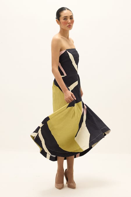 Kharakapas_Multi Color Cotton Bandeau Neck Prism Printed Dress _Online_at_Aza_Fashions