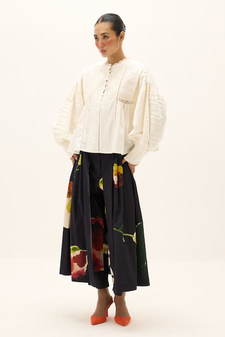 Shop_Kharakapas_Multi Color Cotton Noira Printed Pant _Online_at_Aza_Fashions