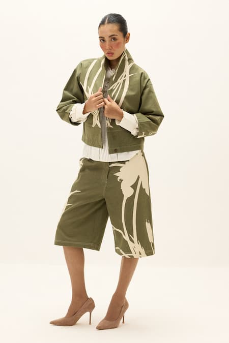Kharakapas_Olive Green Cotton, Twill Collared Fennel Printed Jacket _at_Aza_Fashions