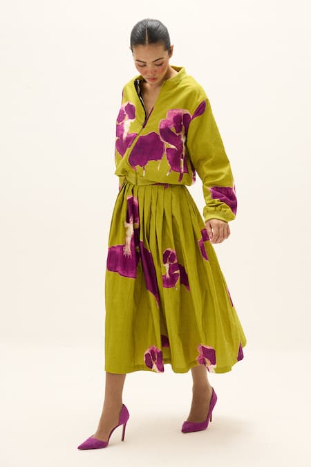 Buy_Kharakapas_Green Cotton High Neck Ladybloom Print Jacket With Skirt 