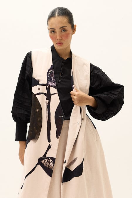 Buy Kharakapas White Corduroy V-neck Alum Stone Overlay Jacket Online at Aza Fashions Buy_Kharakapas_White Corduroy V-neck Alum Stone Overlay Jacket _Online_at_Aza_Fashions