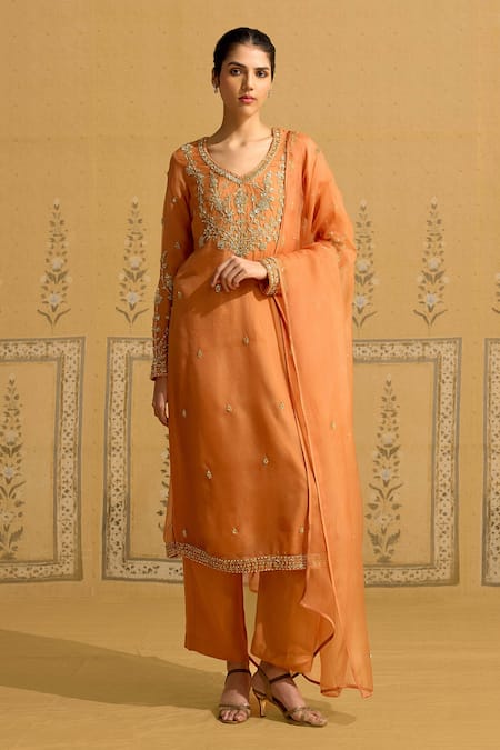 Shyam Narayan Prasad Zardozi Embroidered Silk Organza Kurta Set 