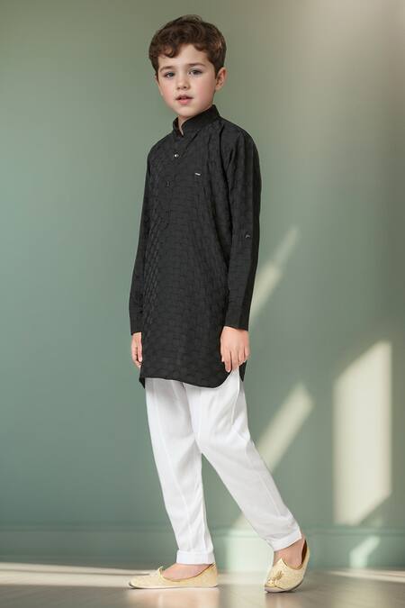 Shop_Petite Pomme_Black Cotton Textured Kurta Set _Online_at_Aza_Fashions