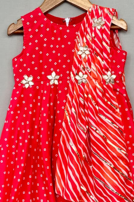Label Neeti_Red Muslin Embroidery, Gota Patti Bandhani Print Kurta _Online_at_Aza_Fashions