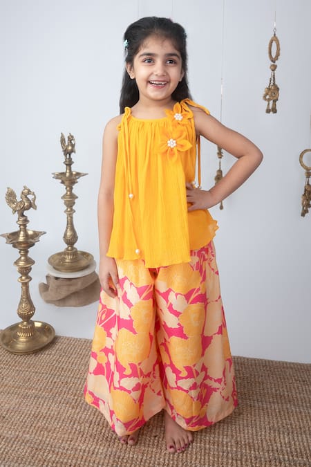 Label Neeti Floral Pattern Kurta With Palazzo  