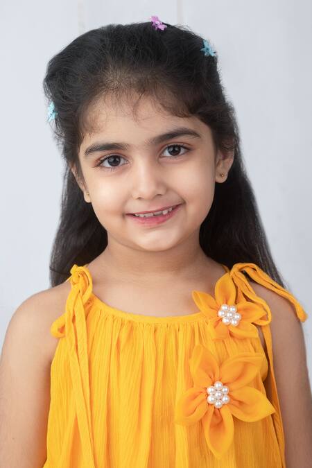 Label Neeti Yellow Cotton Applique, Pearls Floral Pattern Kurta With Palazzo Online at Aza Fashions Label Neeti_Yellow Cotton Applique, Pearls Floral Pattern Kurta With Palazzo _Online_at_Aza_Fashions