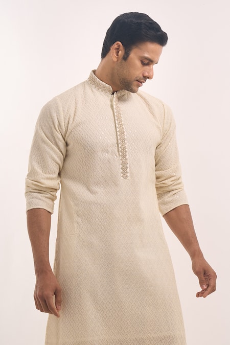 Arihant Rai Sinha_Off White Cotton, Silk Embroidery Geometric Pattern Kurta _at_Aza_Fashions