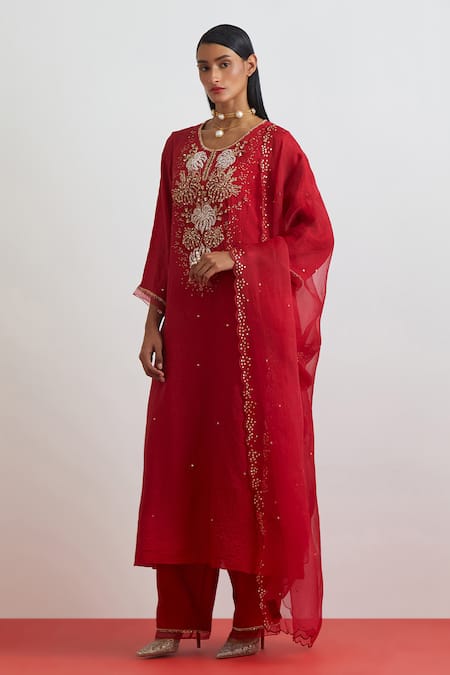 One Not Two Silk Organza Scalloped Sequins Dupatta 