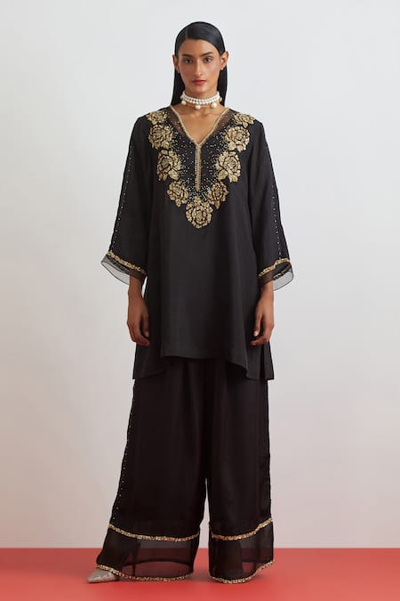 One Not Two Rose Garland Embroidered Short Kurta & Pant Set 