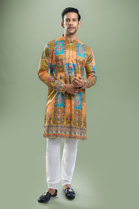 Arihant Rai Sinha Thread & Sequin Embroidered Kurta Set 