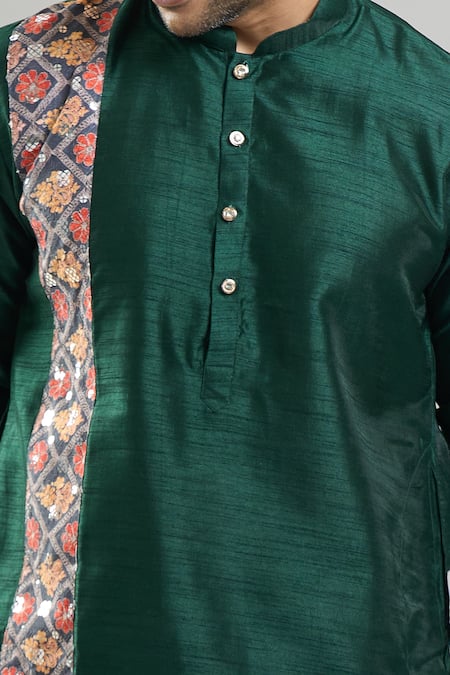 Arihant Rai Sinha_Green Silk Printed Patta Blend Kurta And Churidar Set _Online_at_Aza_Fashions