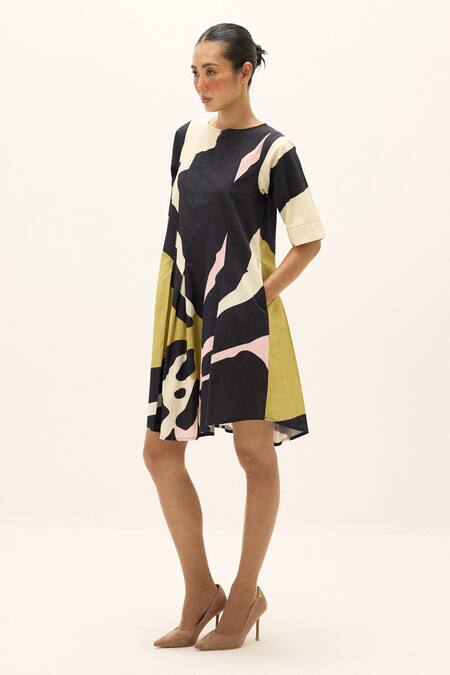 Kharakapas_Multi Color Poplin, Cotton Round Neck Faylen Printed Dress _at_Aza_Fashions