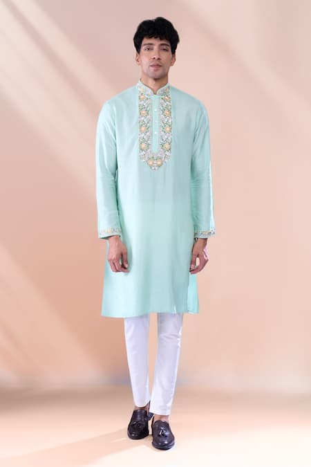 Aariyana Couture Embroidered Flower Vine Kurta Set 