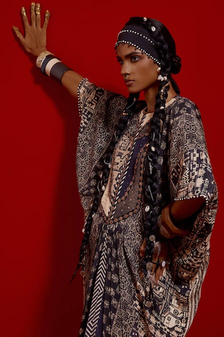 Aseem Kapoor_Gray Crepe Embroidery V-neck Zia Trapeze Dress _at_Aza_Fashions