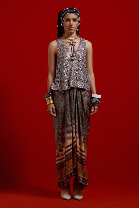 Aseem Kapoor Haya V-Neck Top & Skirt Set 