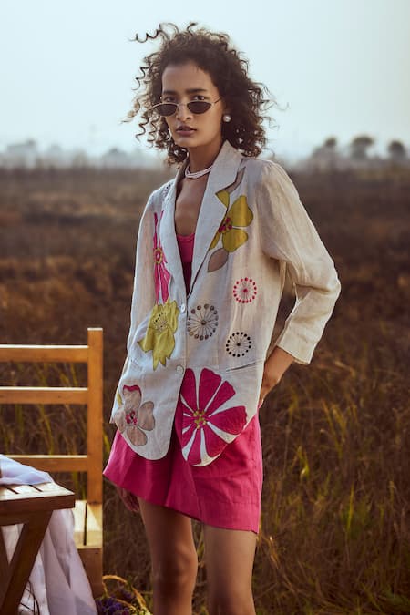 Linen Bloom Applique Embroidered Blazer 