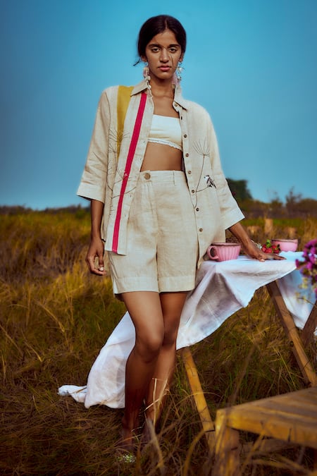 Linen Bloom Contrast Embroidered Shirt 