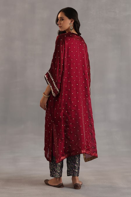 Begum Chakra Embroidered Phiran Kurta & Pant Set 