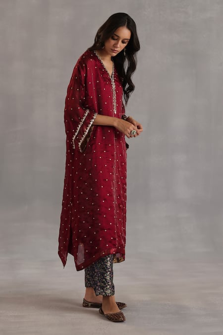 Begum_Red Satin, Tissue, Brocade, Silk Gota Patti, Chakra Phiran Kurta And Pant Set _Online_at_Aza_Fashions