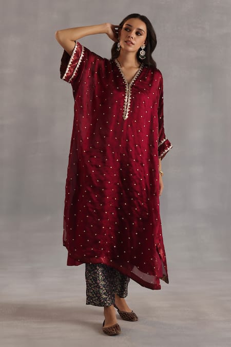 Shop_Begum_Red Satin, Tissue, Brocade, Silk Gota Patti, Chakra Phiran Kurta And Pant Set _Online_at_Aza_Fashions
