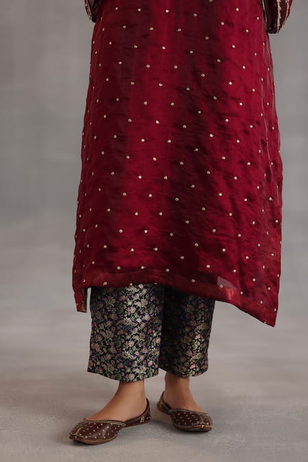 Begum_Red Satin, Tissue, Brocade, Silk Gota Patti, Chakra Phiran Kurta And Pant Set _at_Aza_Fashions