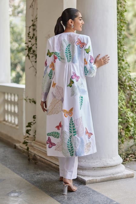 Betrue Butterfly White Embroidered Jacket 