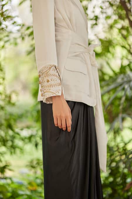 Betrue_White Silk Embroidery, Metallic Thread V-neck Camellia Wrap Jacket _Online_at_Aza_Fashions