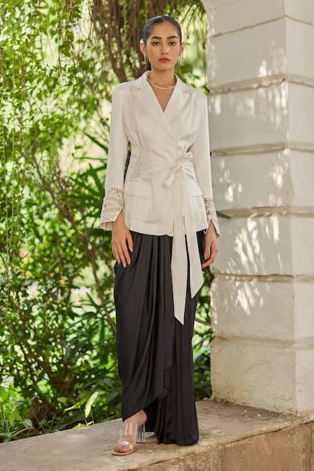 Betrue Camellia Silk Wrap Jacket 