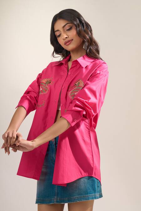 Elarra By Pratyancha Pink Poplin Embroidery Collared Seahorse Shirt at Aza Fashions Elarra By Pratyancha_Pink Poplin Embroidery Collared Seahorse Shirt _at_Aza_Fashions