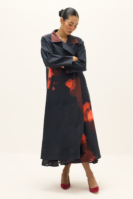 Buy_Kharakapas_Black Oxford Rouge Cotton Trench Coat 