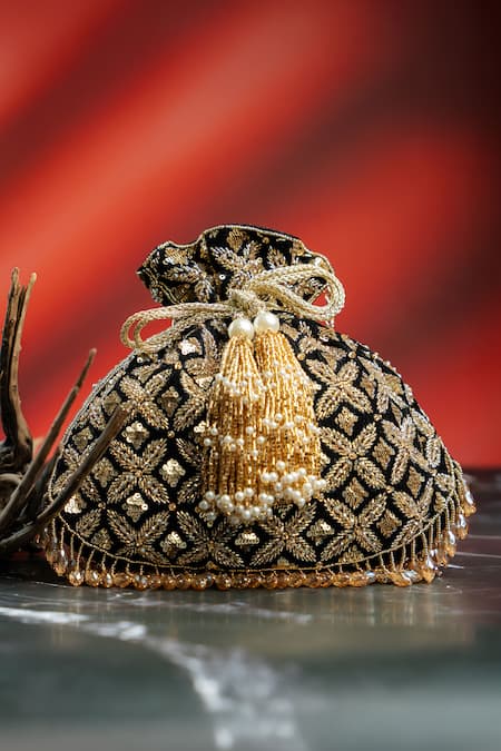 Buy_Nayaab By Sonia_Black Embroidery, Metallic Thread, Tassels, Pearls, Leafy Lattice Potli 