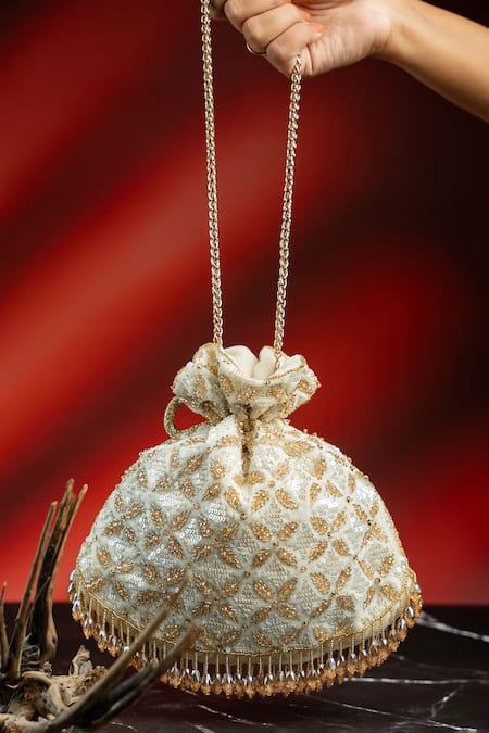 Nayaab By Sonia Leafy Lattice Embroidered Potli 